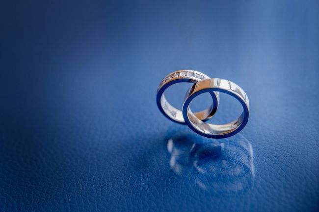 上海婚外情取证：离婚时夫妻共同债务如何处理？夫妻共同债务认定